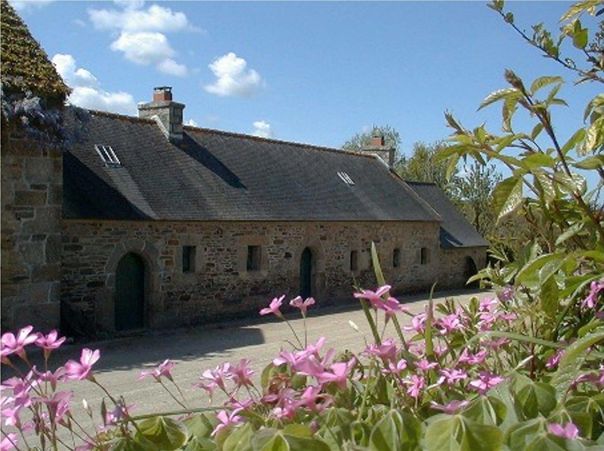 Hotel Domaine Le Puits De Jeanne Plouégat-Moysan Zewnętrze zdjęcie